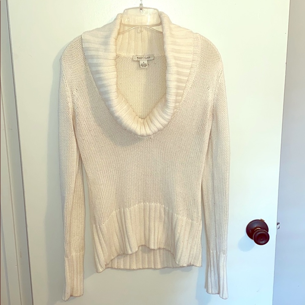 Women’s Sweater